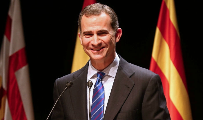 King of Spain dissolves parliament and calls new election